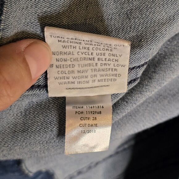 Torrid Denim Women’s Jacket 4X Blue Stretch Cropped No Collar Button Front - Picture 5 of 9